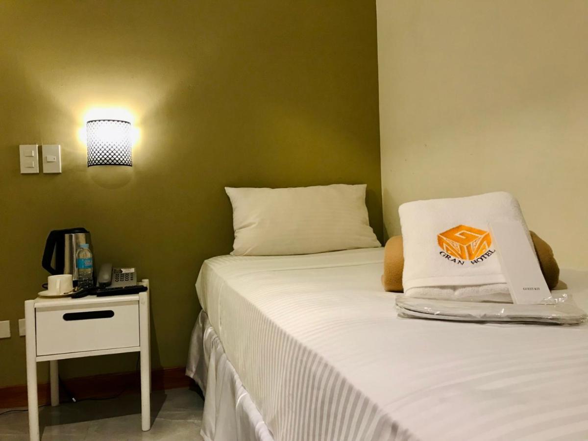 Ngn Gran Hotel Tuguegarao City Buitenkant foto